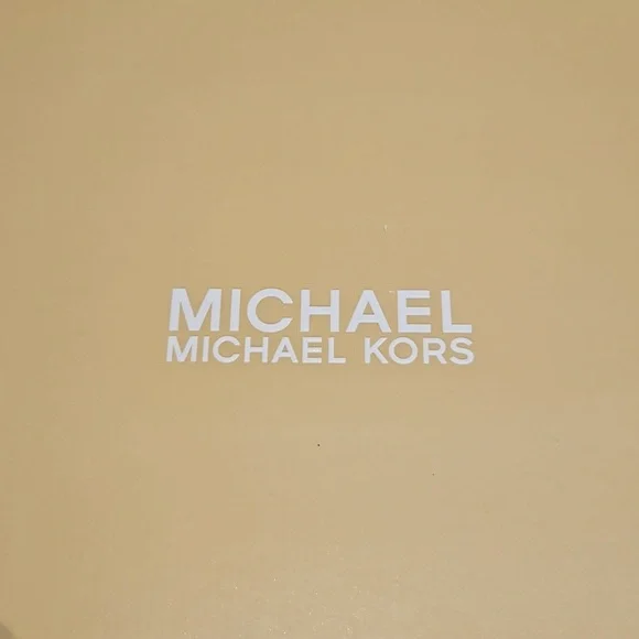 Michael Kors Ellen leather - Picture 9 of 10